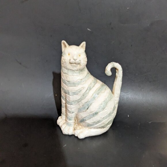 Folk Art Striped Resin Cat Figurine 5.5 Inch Decorative Sculpture Handcrafted Bo - Picture 7 of 8